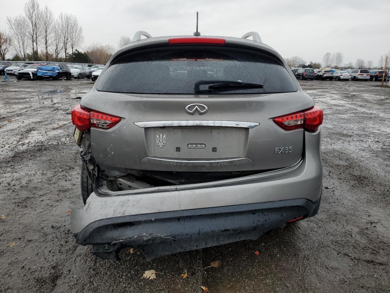 2010 INFINITI FX35