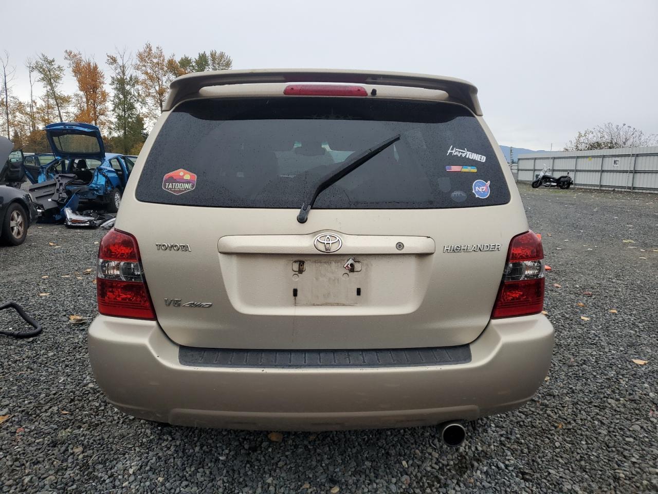 2005 TOYOTA HIGHLANDER