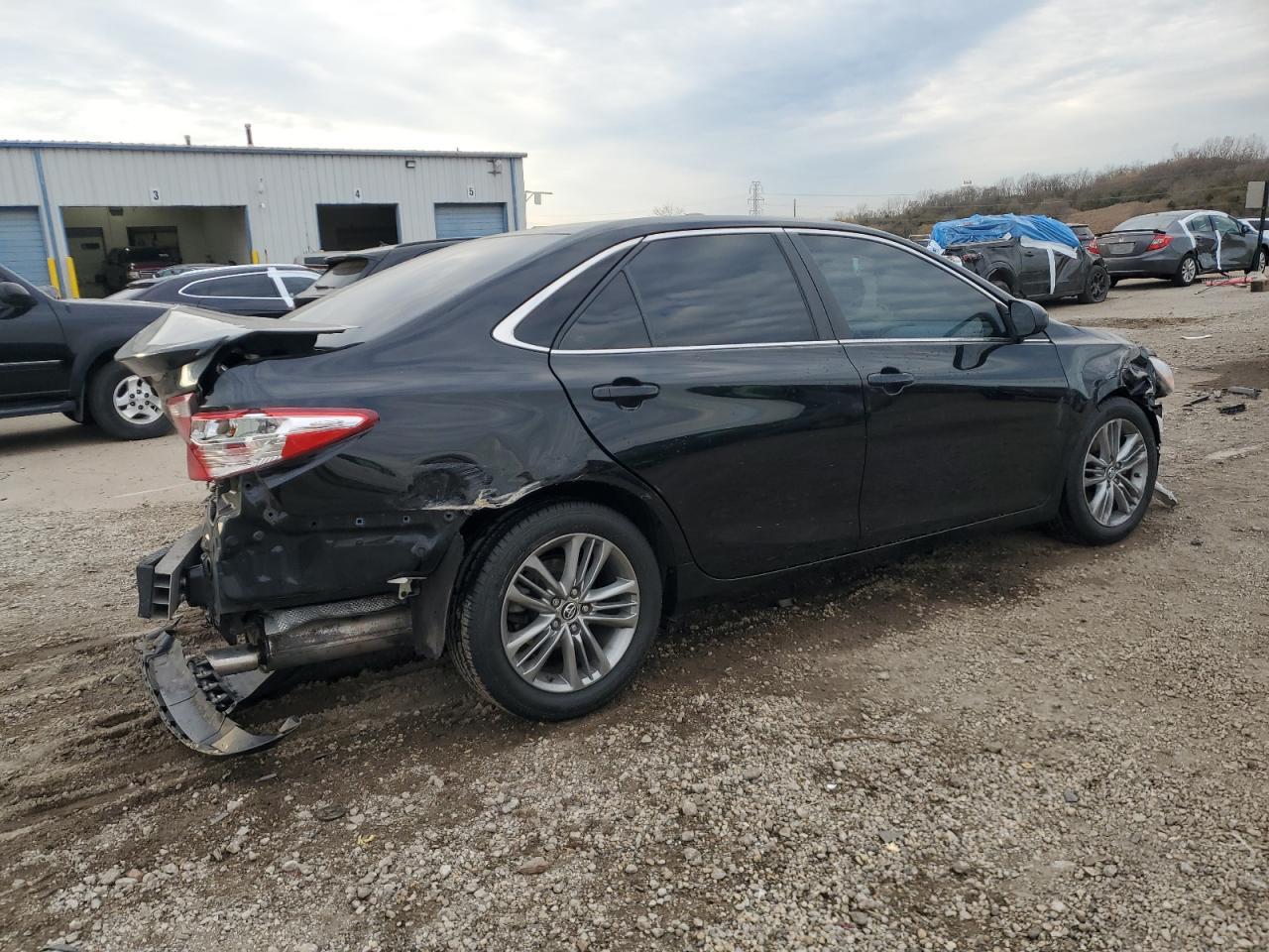 2015 TOYOTA CAMRY