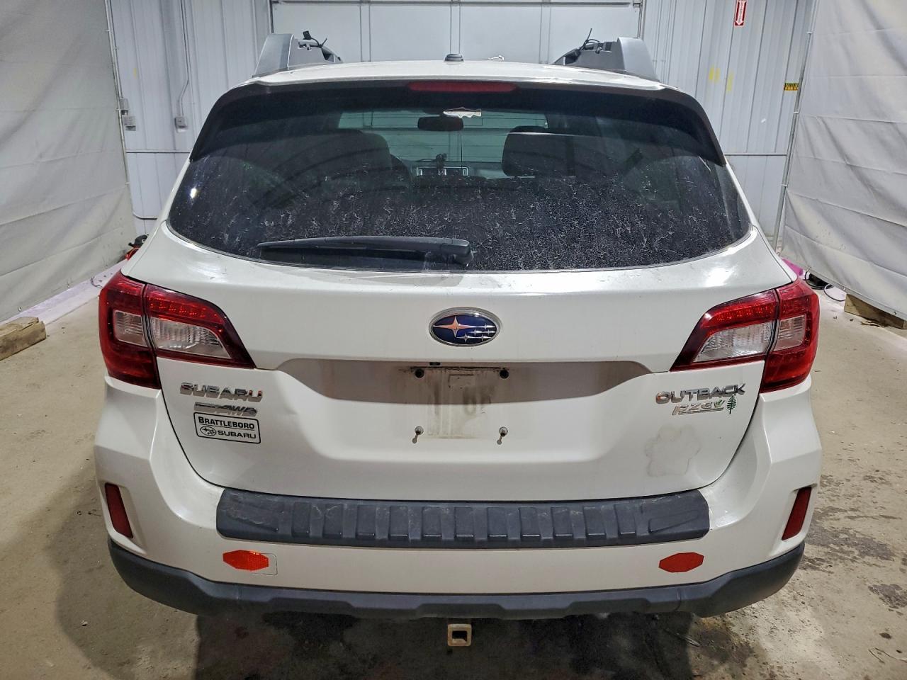 2015 SUBARU Outback