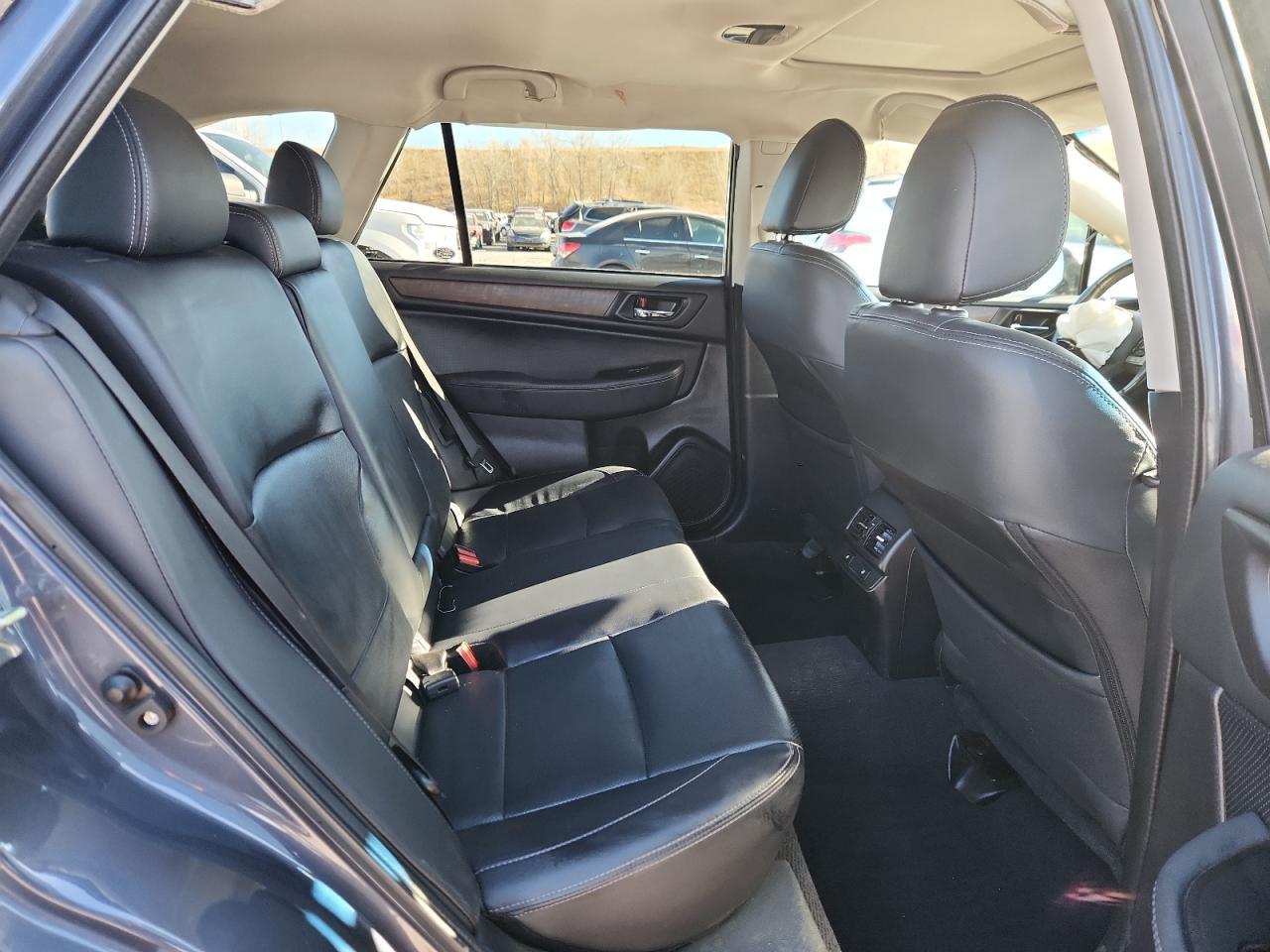 2017 SUBARU Outback