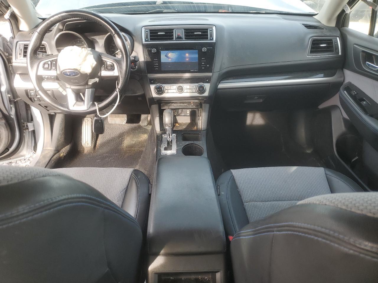 2017 SUBARU Legacy