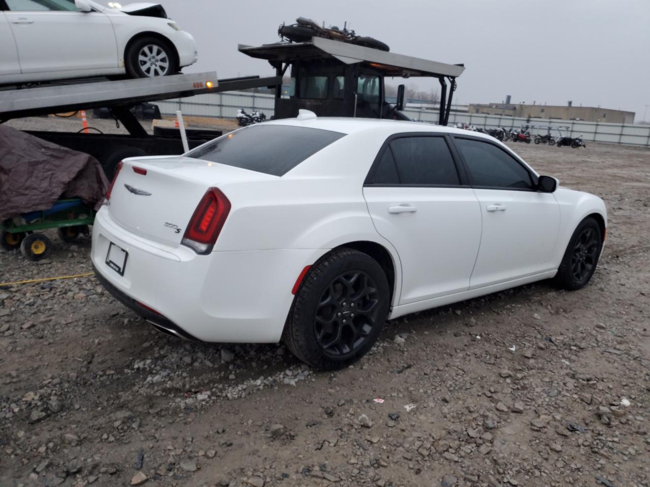 2019 CHRYSLER 300