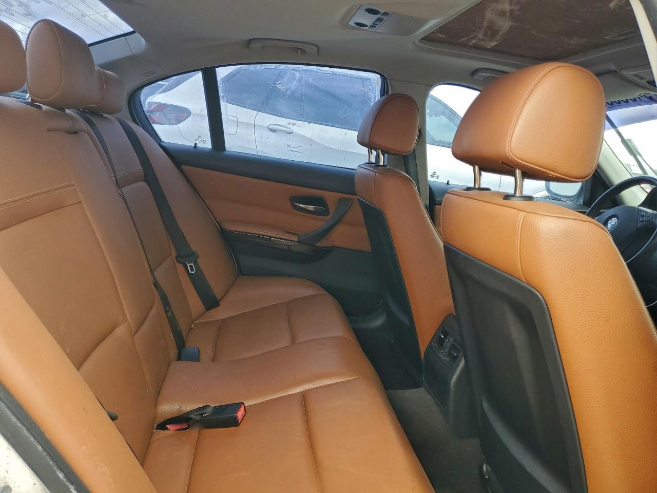 2011 BMW 3 SERIES