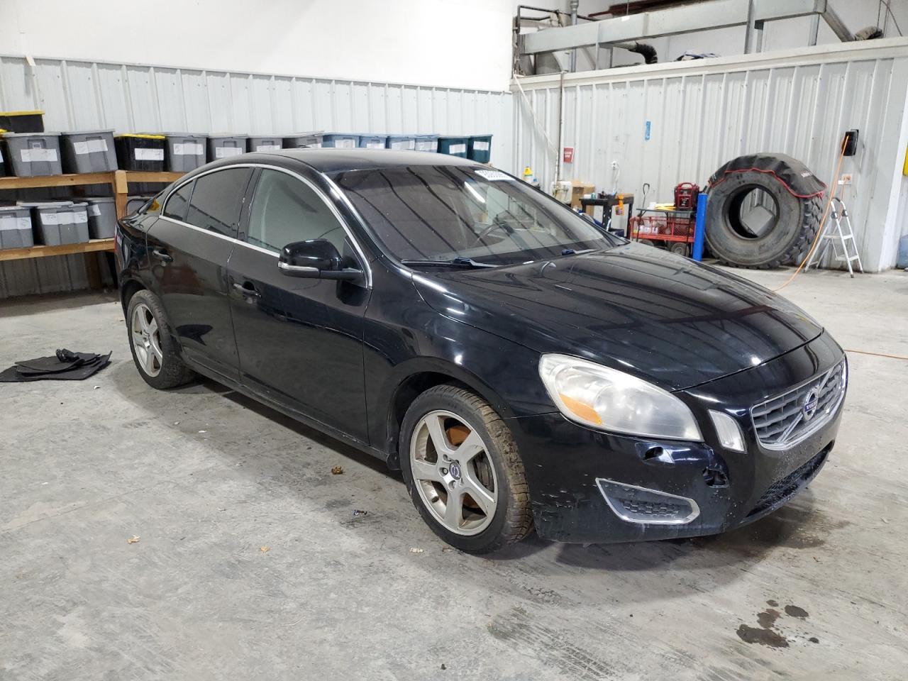 2013 VOLVO S60