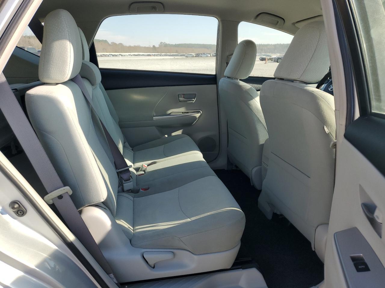2012 TOYOTA PRIUS V