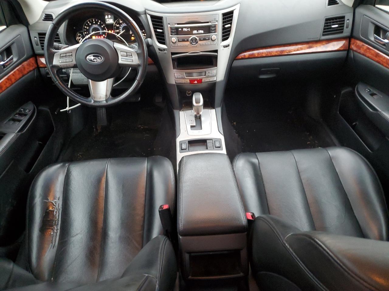 2010 SUBARU Legacy
