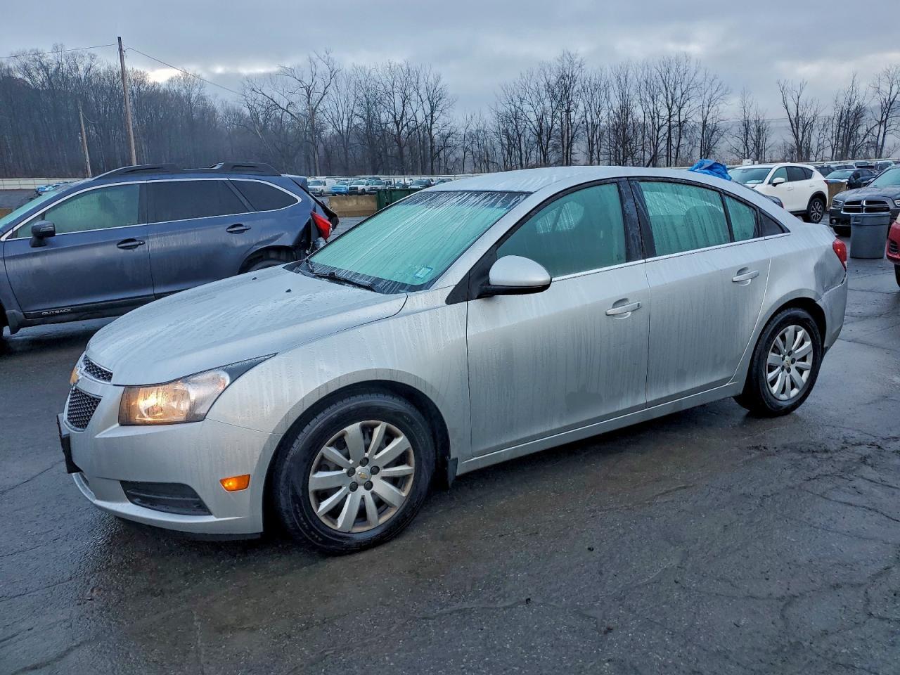 2011 CHEVROLET CRUZE