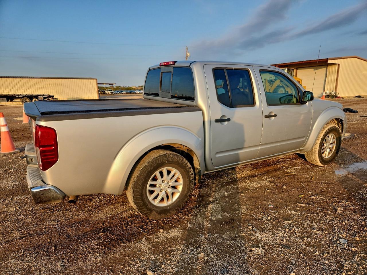 2017 NISSAN Frontier