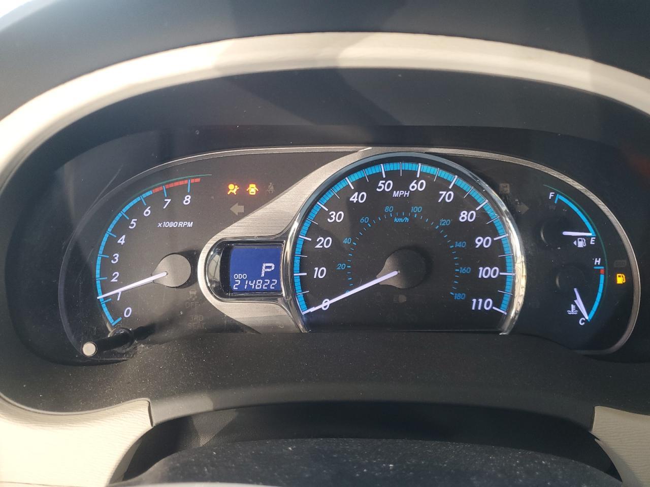 2012 TOYOTA SIENNA