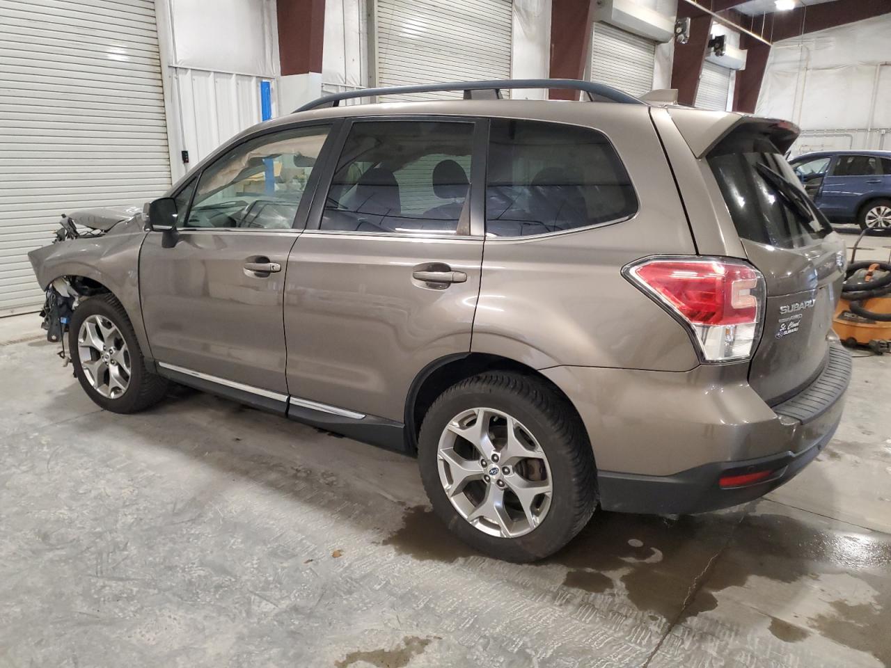 2018 SUBARU FORESTER