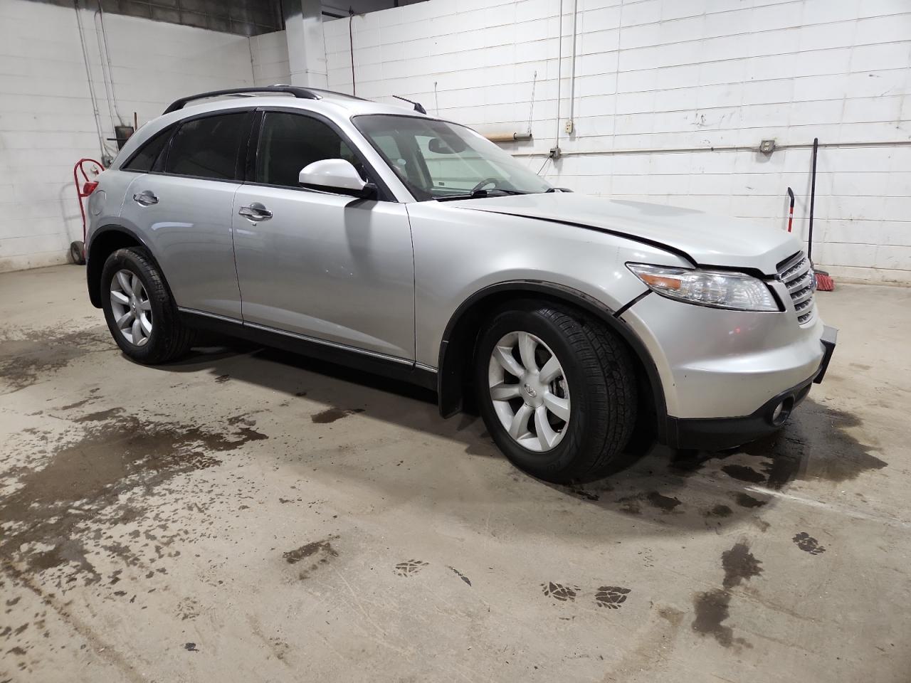 2004 INFINITI FX35