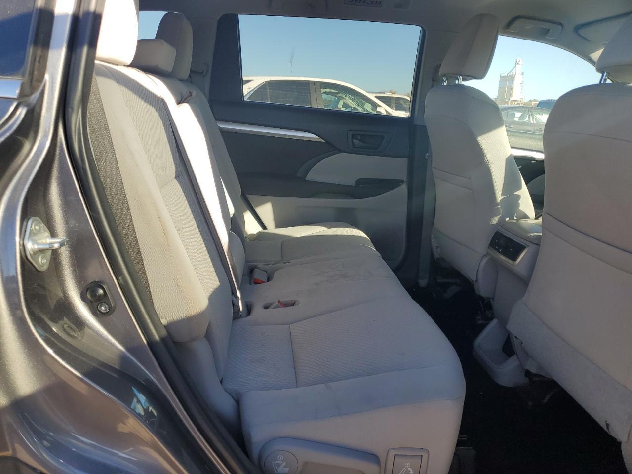 2017 TOYOTA HIGHLANDER