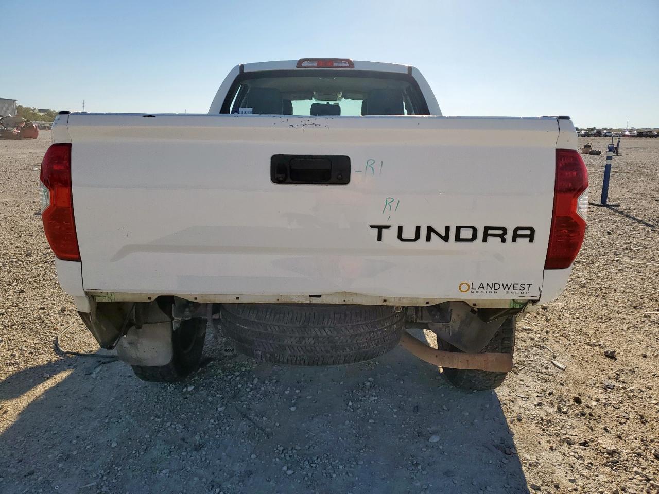 2016 TOYOTA TUNDRA