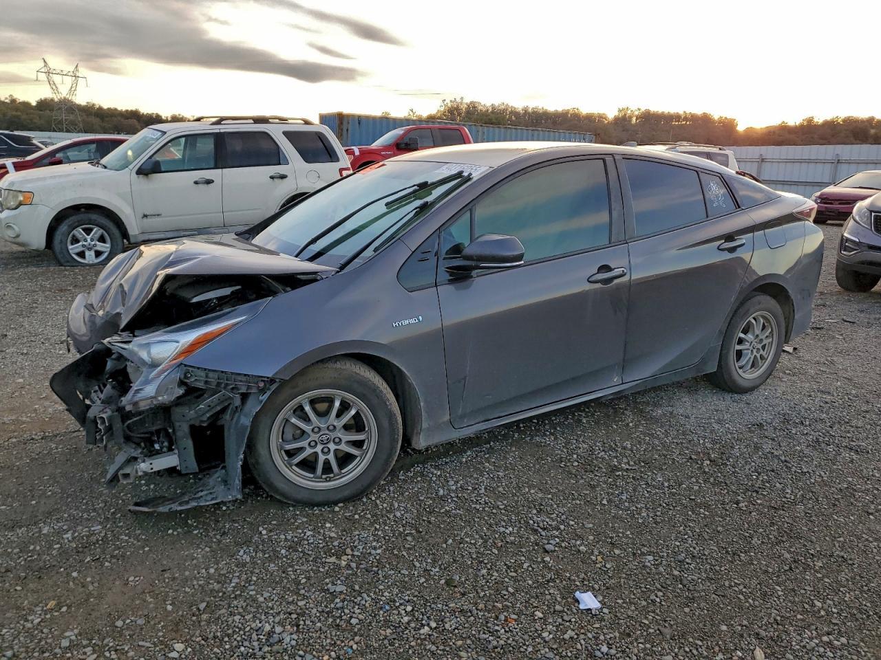 2016 TOYOTA PRIUS