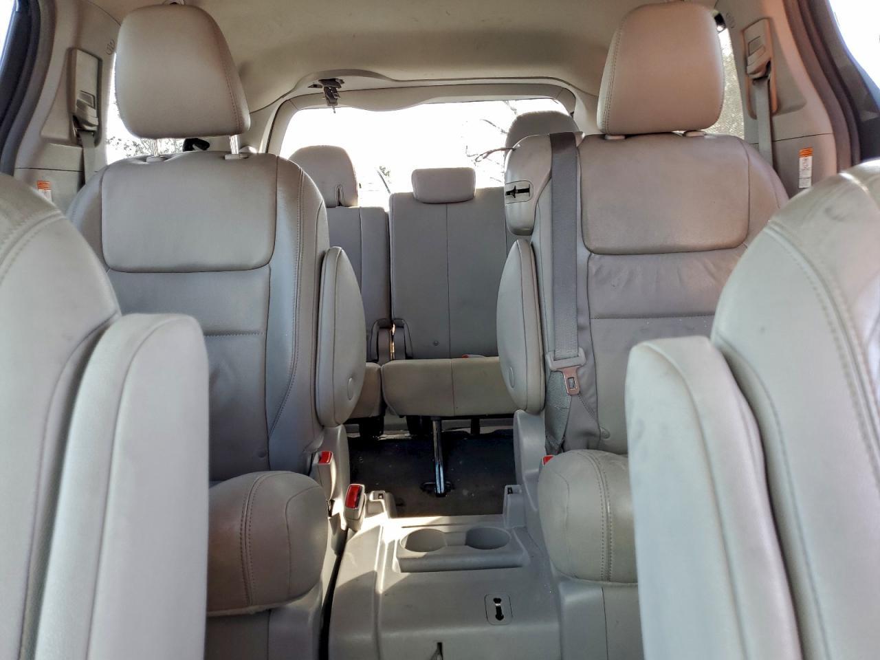 2018 TOYOTA SIENNA