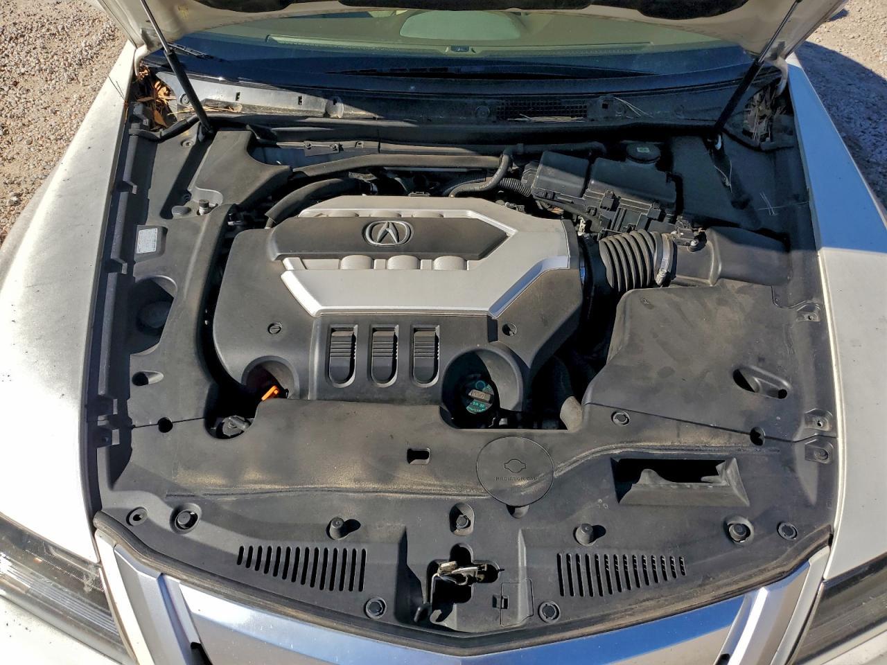 2010 ACURA RL