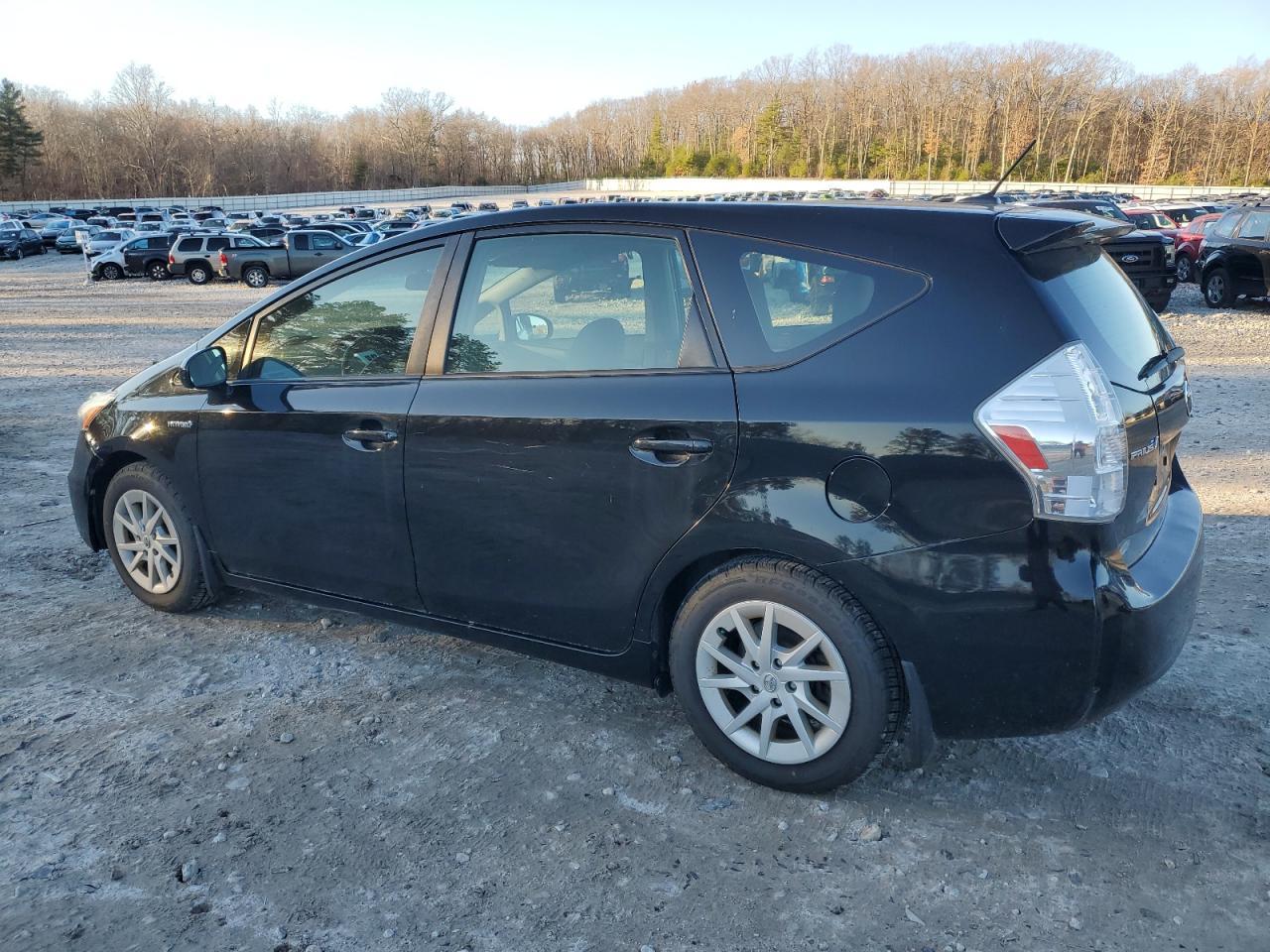 2013 TOYOTA PRIUS V