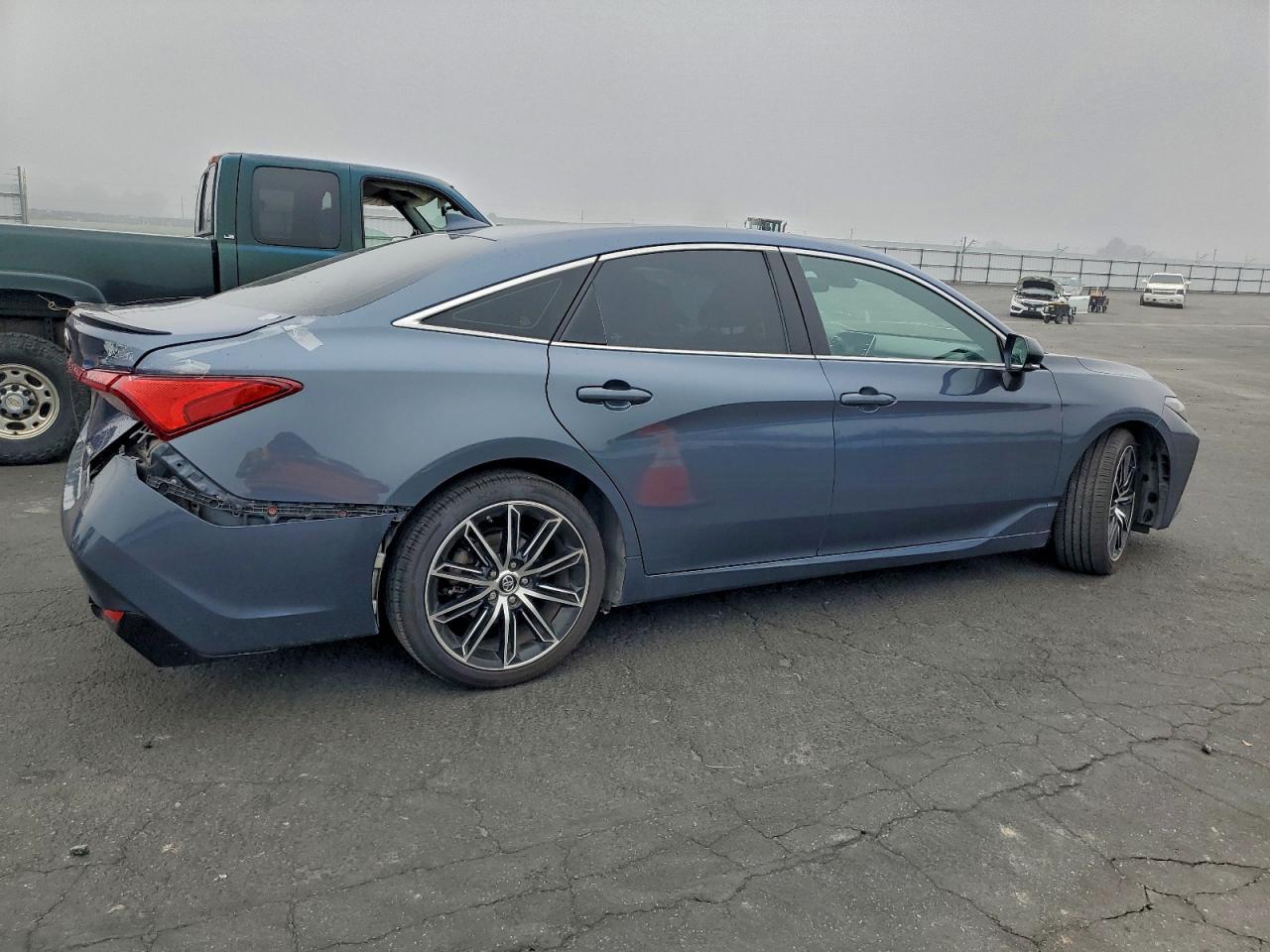 2019 TOYOTA Avalon
