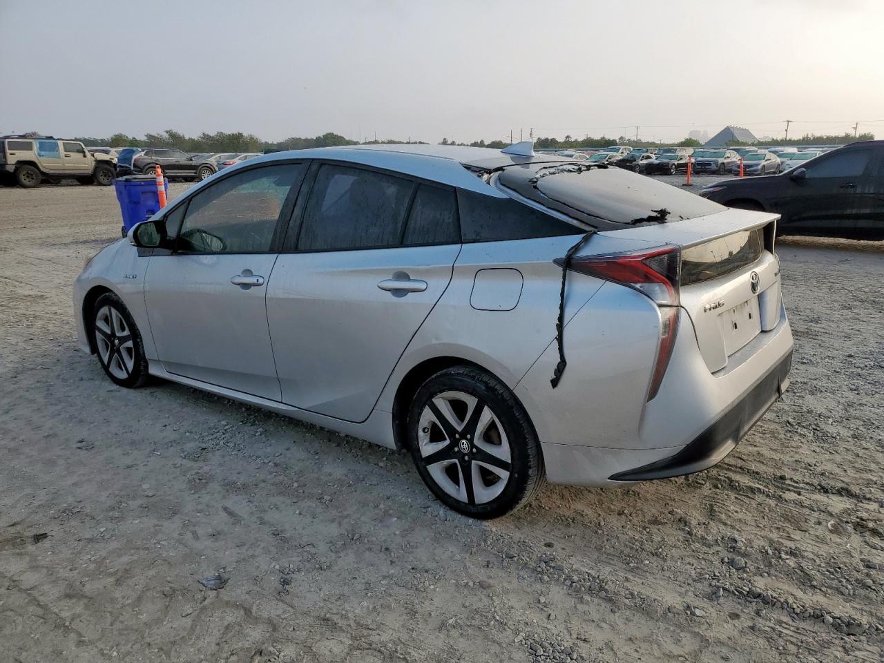 2016 TOYOTA PRIUS