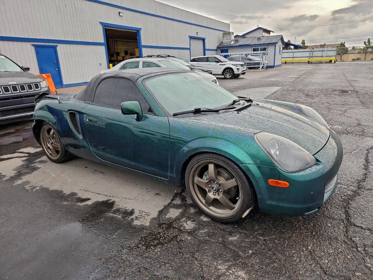 2001 TOYOTA Mr2