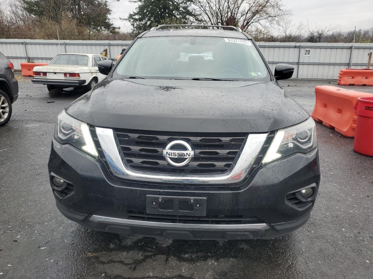 2017 NISSAN PATHFINDER
