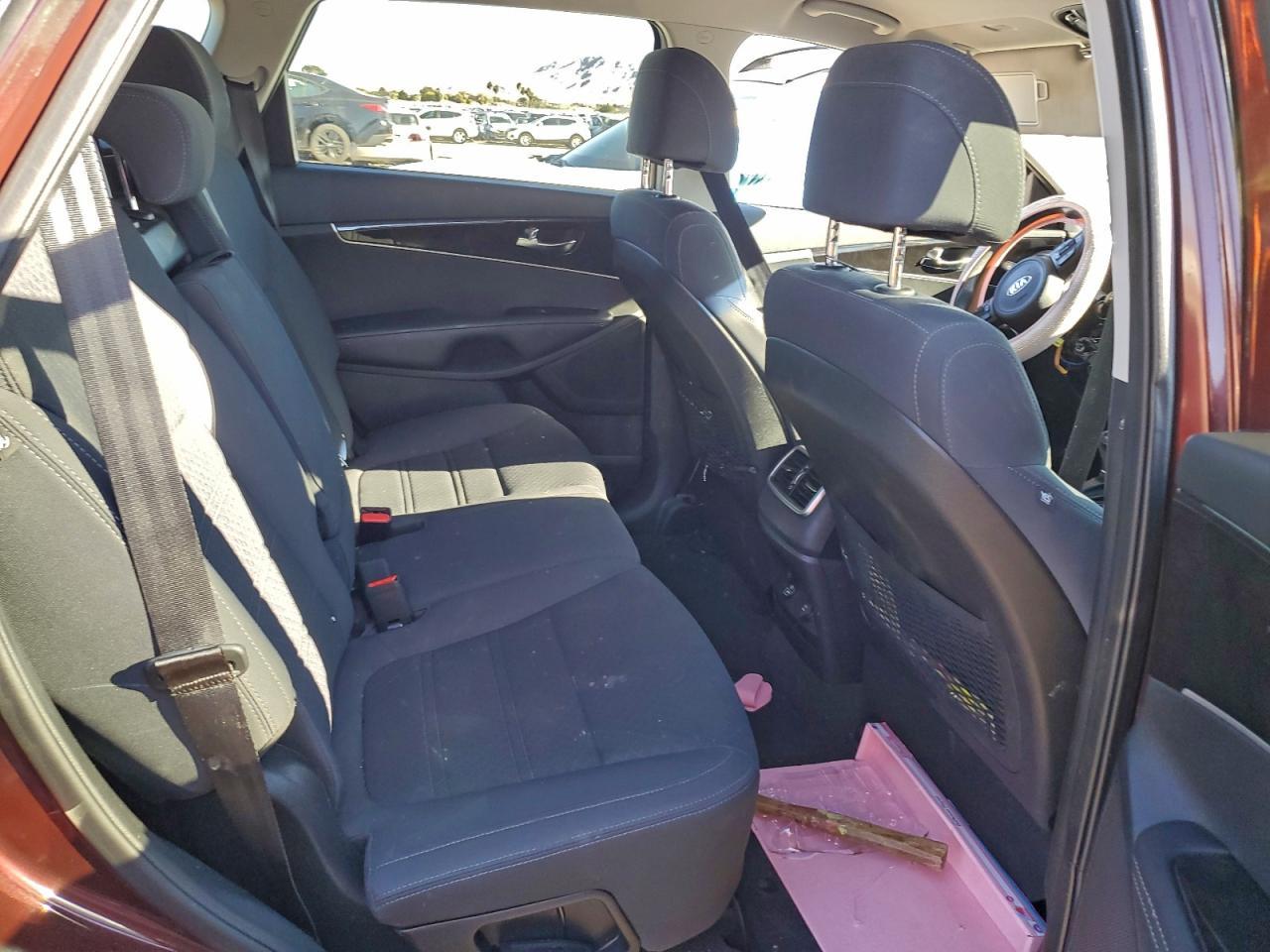 2017 KIA SORENTO