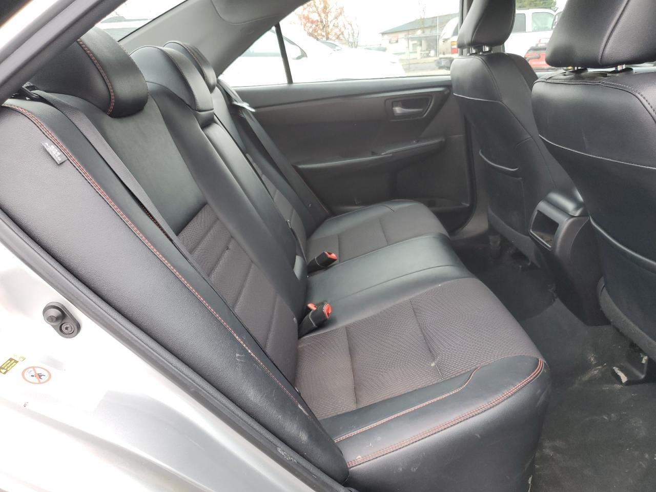 2016 TOYOTA CAMRY