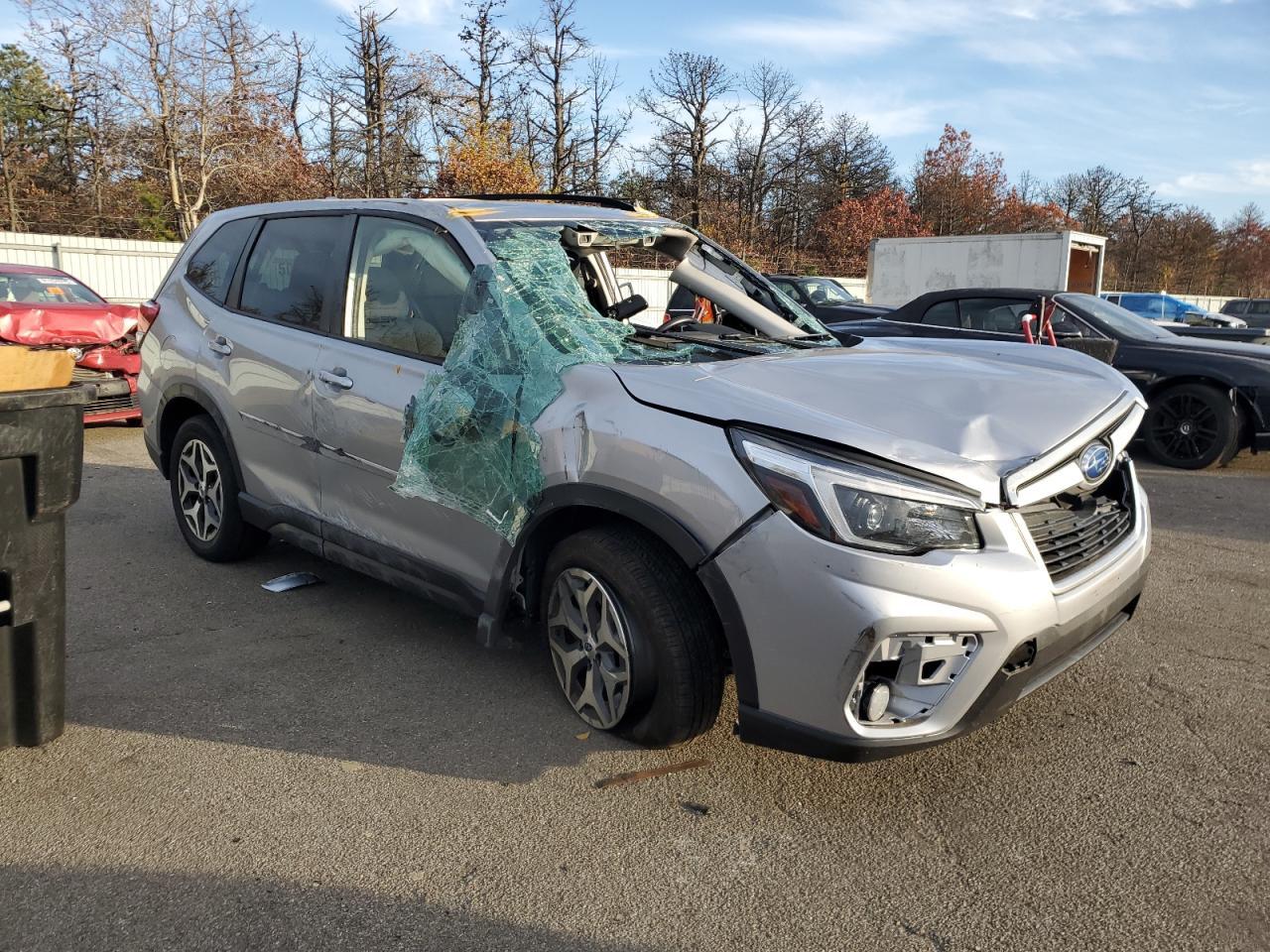 2021 SUBARU FORESTER