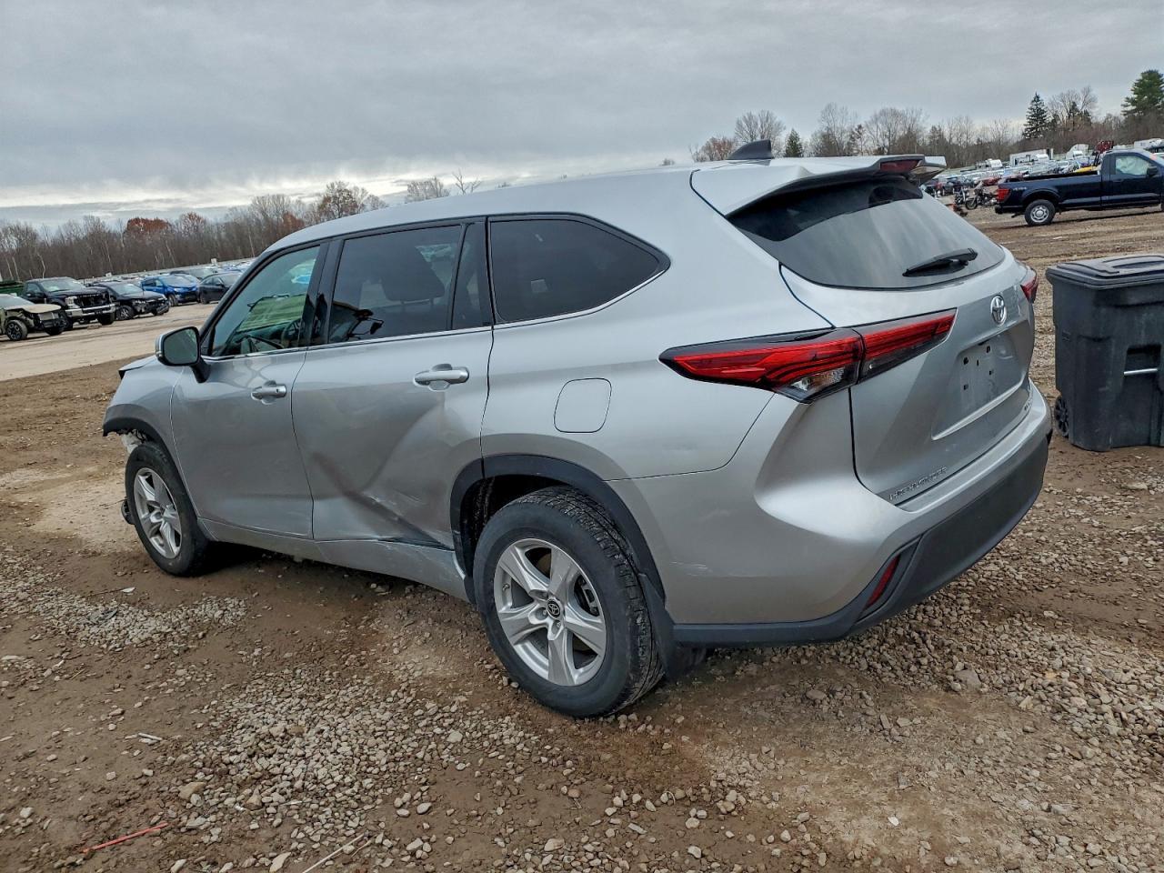 2022 TOYOTA HIGHLANDER
