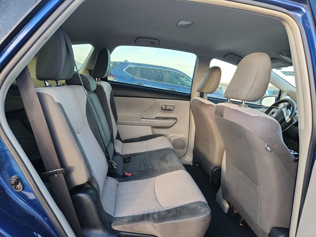 2016 TOYOTA PRIUS V
