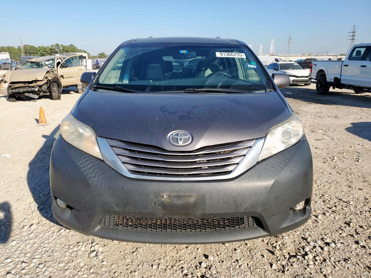 2015 TOYOTA SIENNA