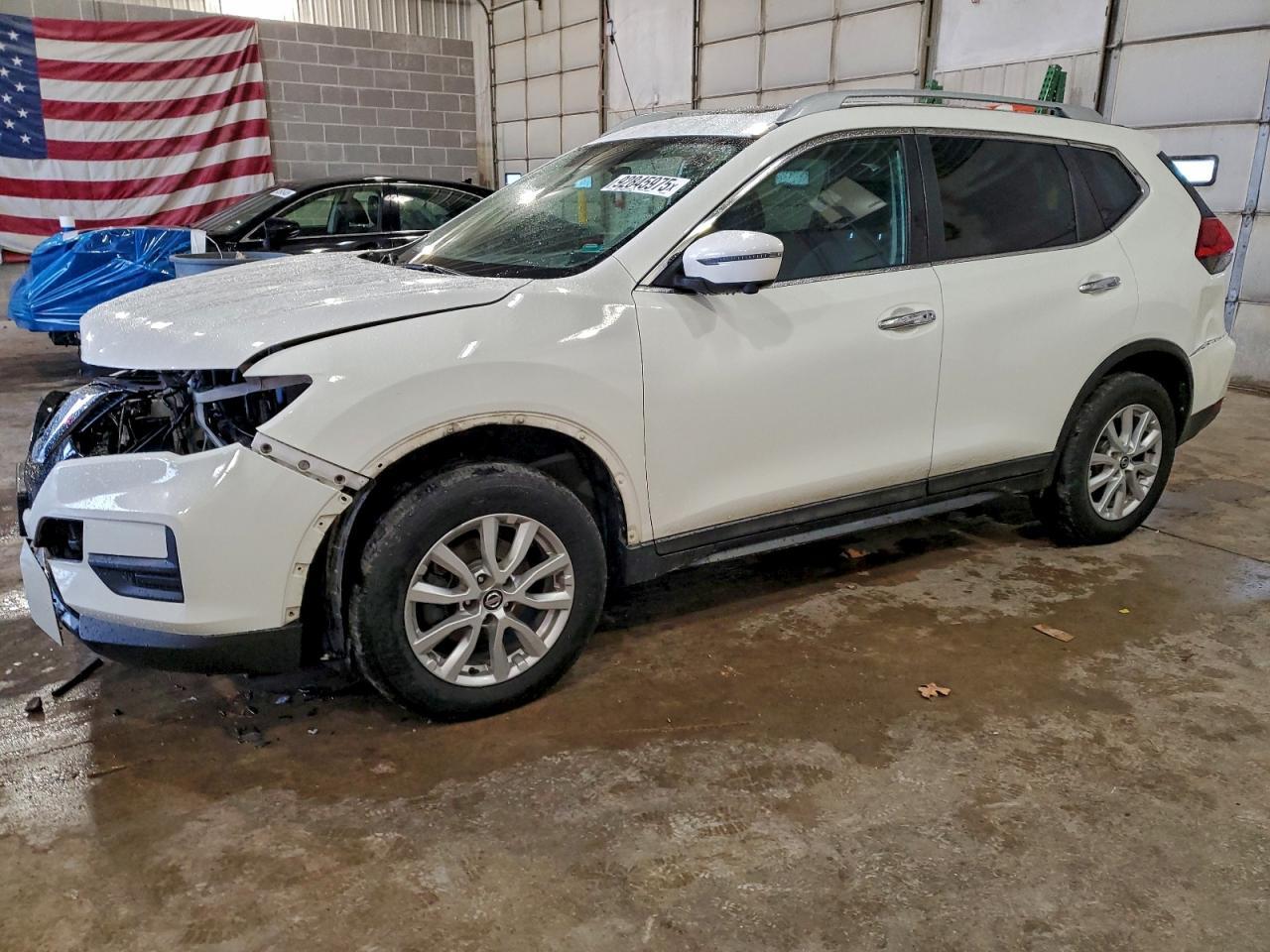 2017 NISSAN ROGUE