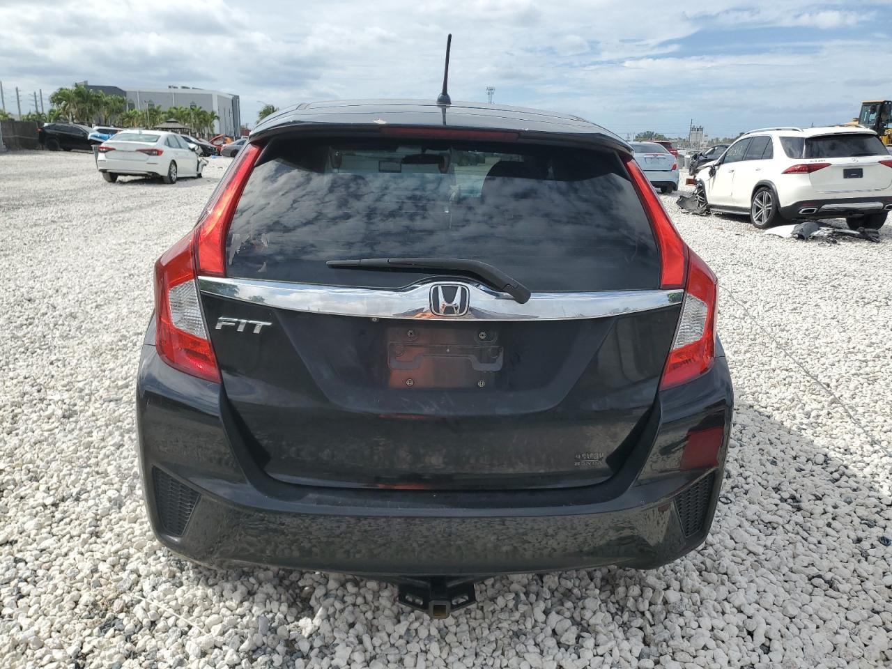2016 HONDA FIT
