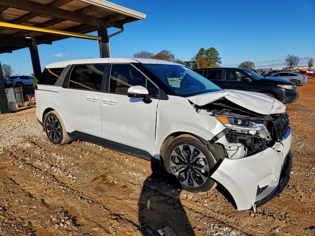 2024 KIA Carnival