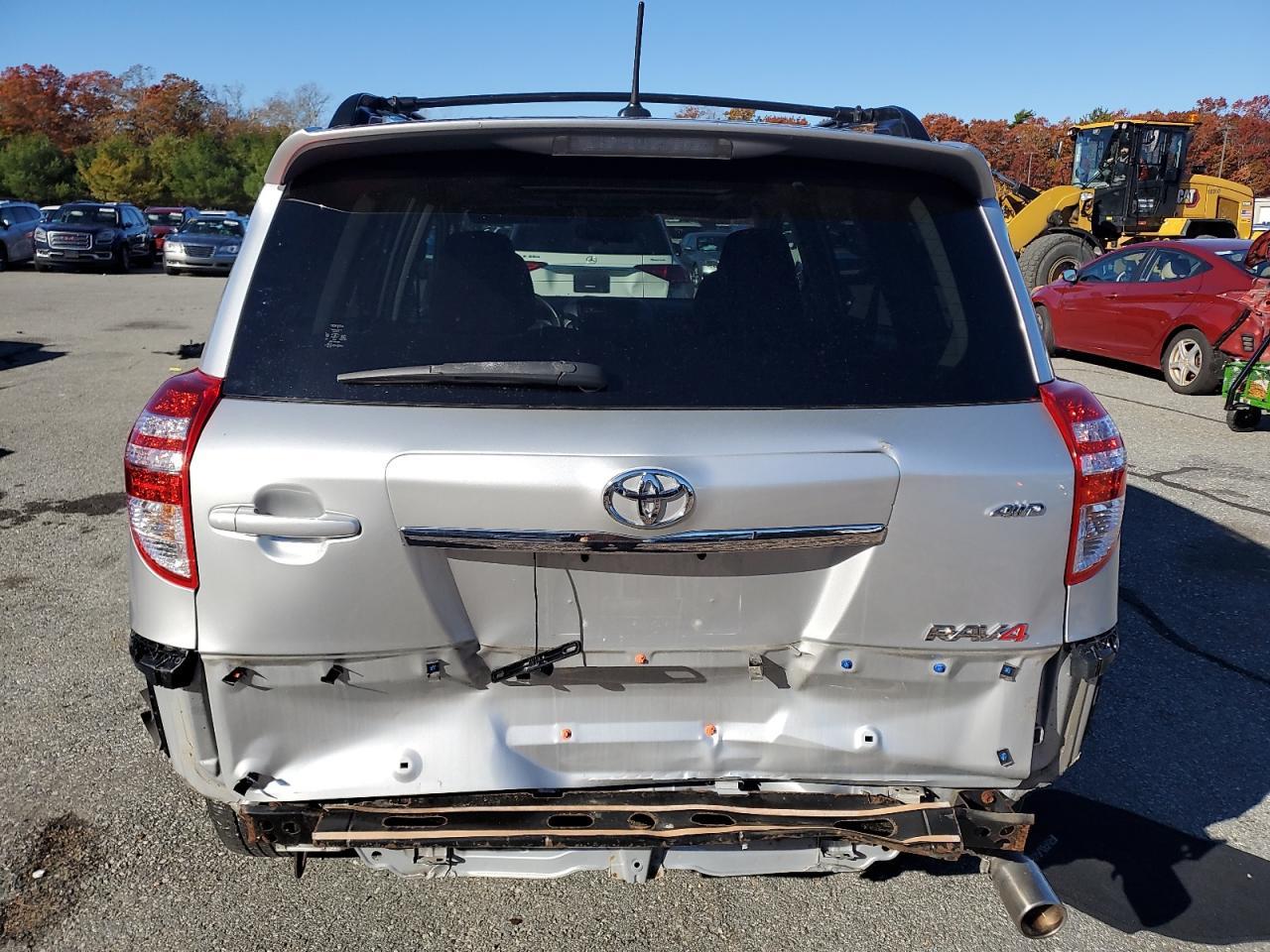 2011 TOYOTA RAV4