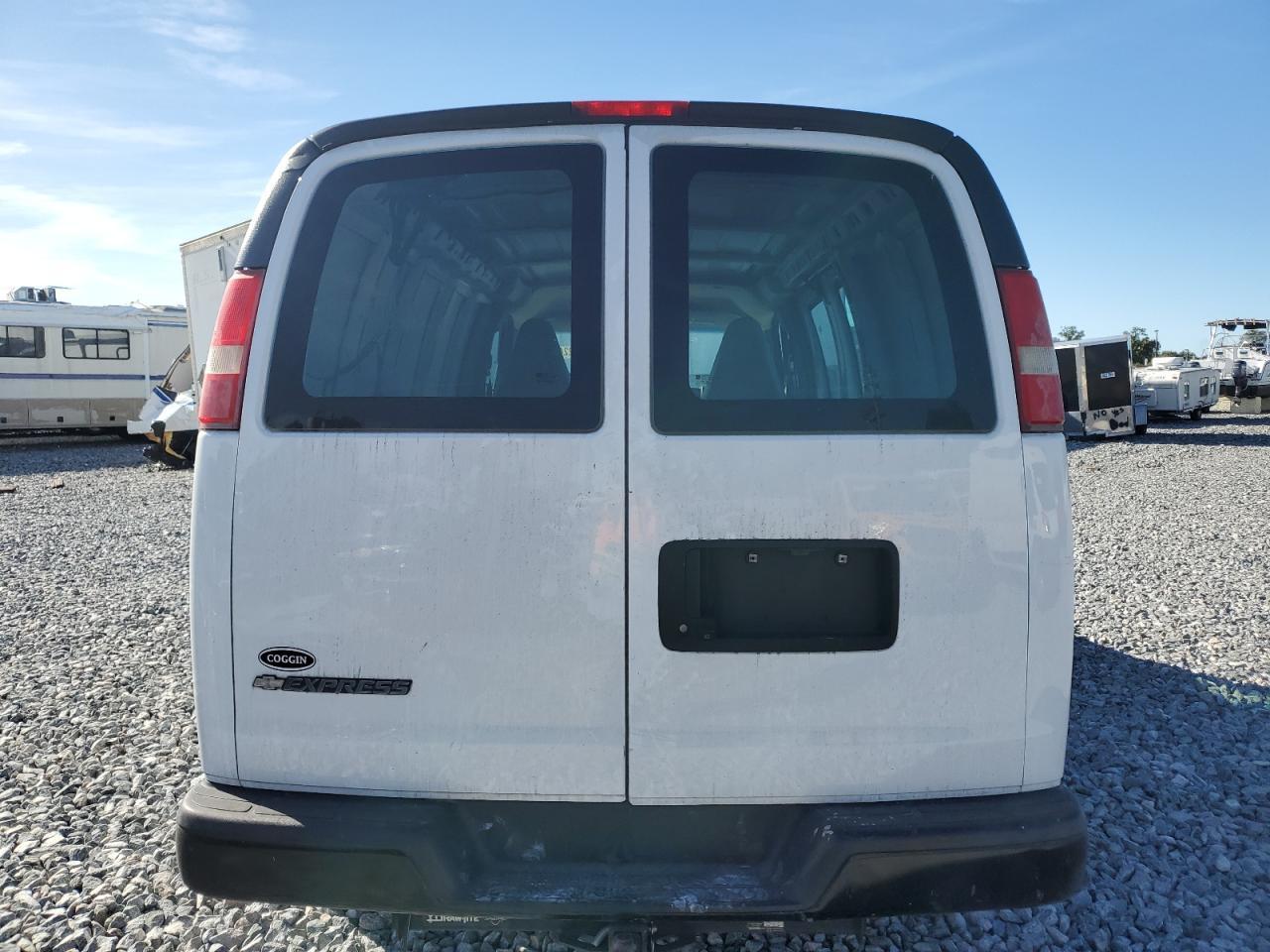 2017 CHEVROLET EXPRESS 2500