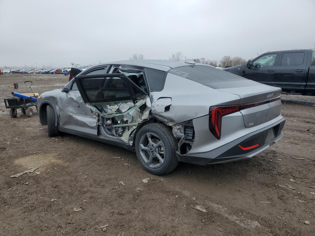 2025 KIA K4