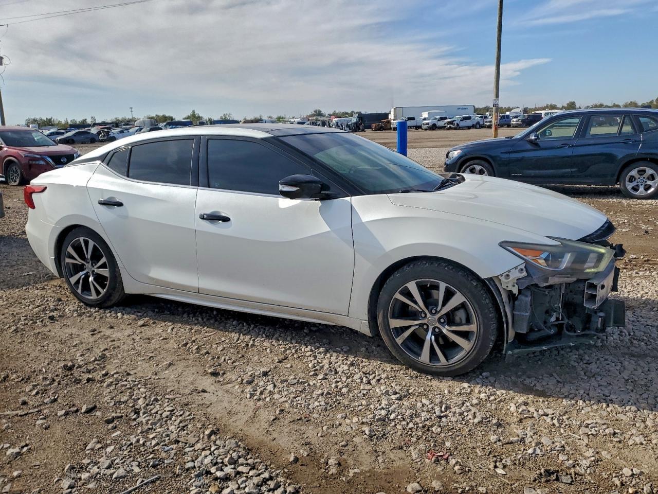 2017 NISSAN Maxima