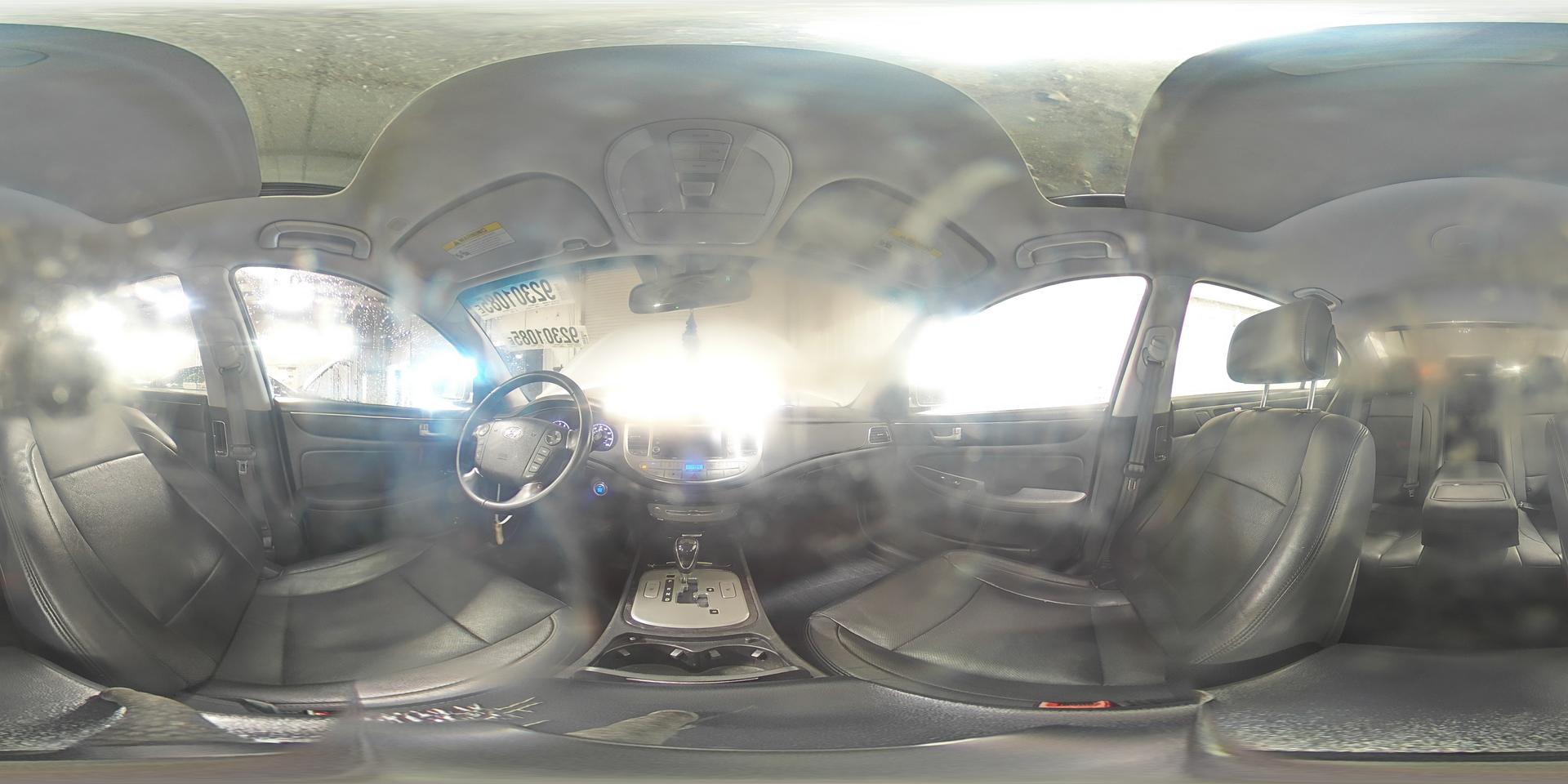 2013 HYUNDAI GENESIS
