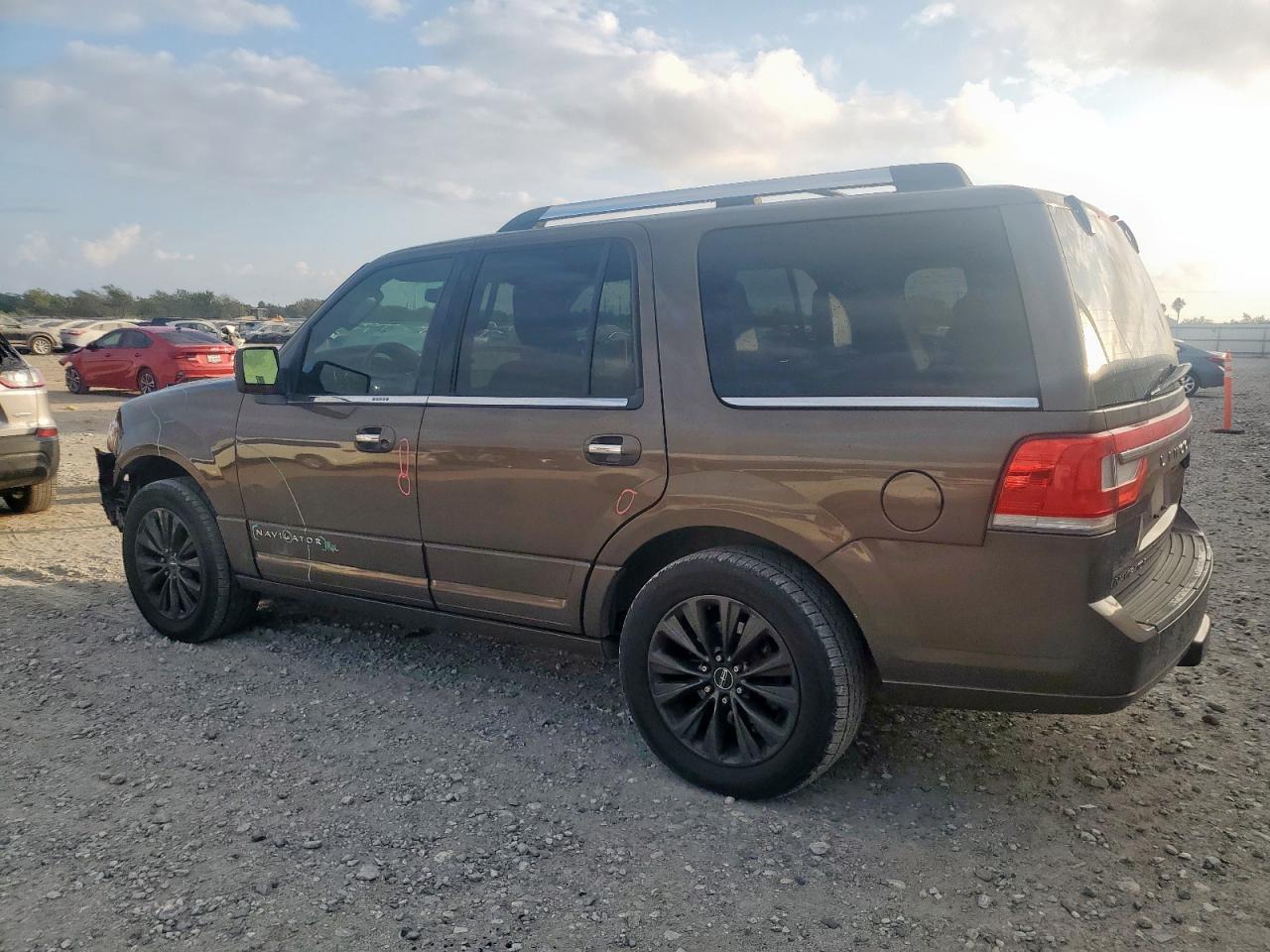 2016 LINCOLN Navigator