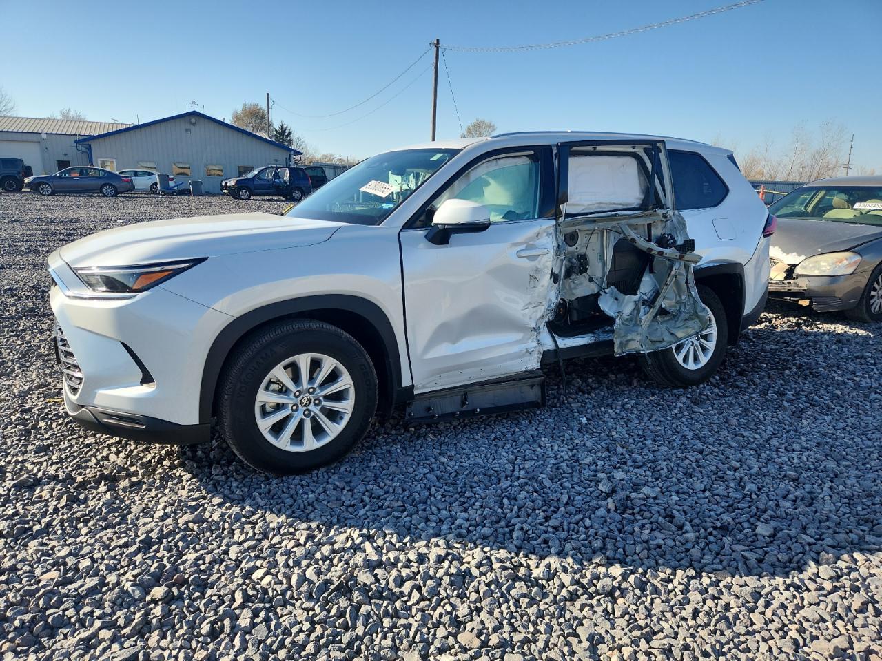 2024 TOYOTA HIGHLANDER