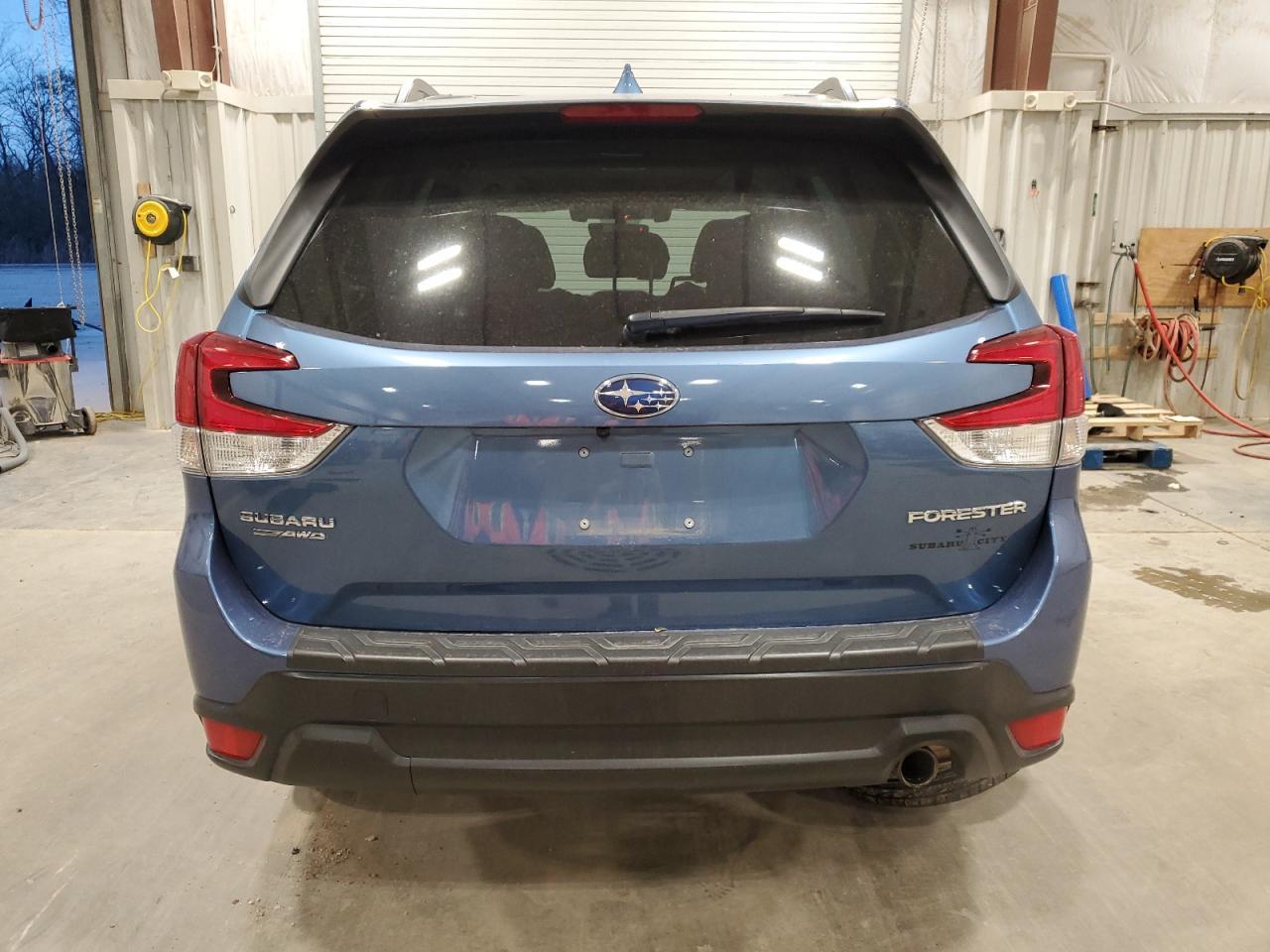 2021 SUBARU FORESTER