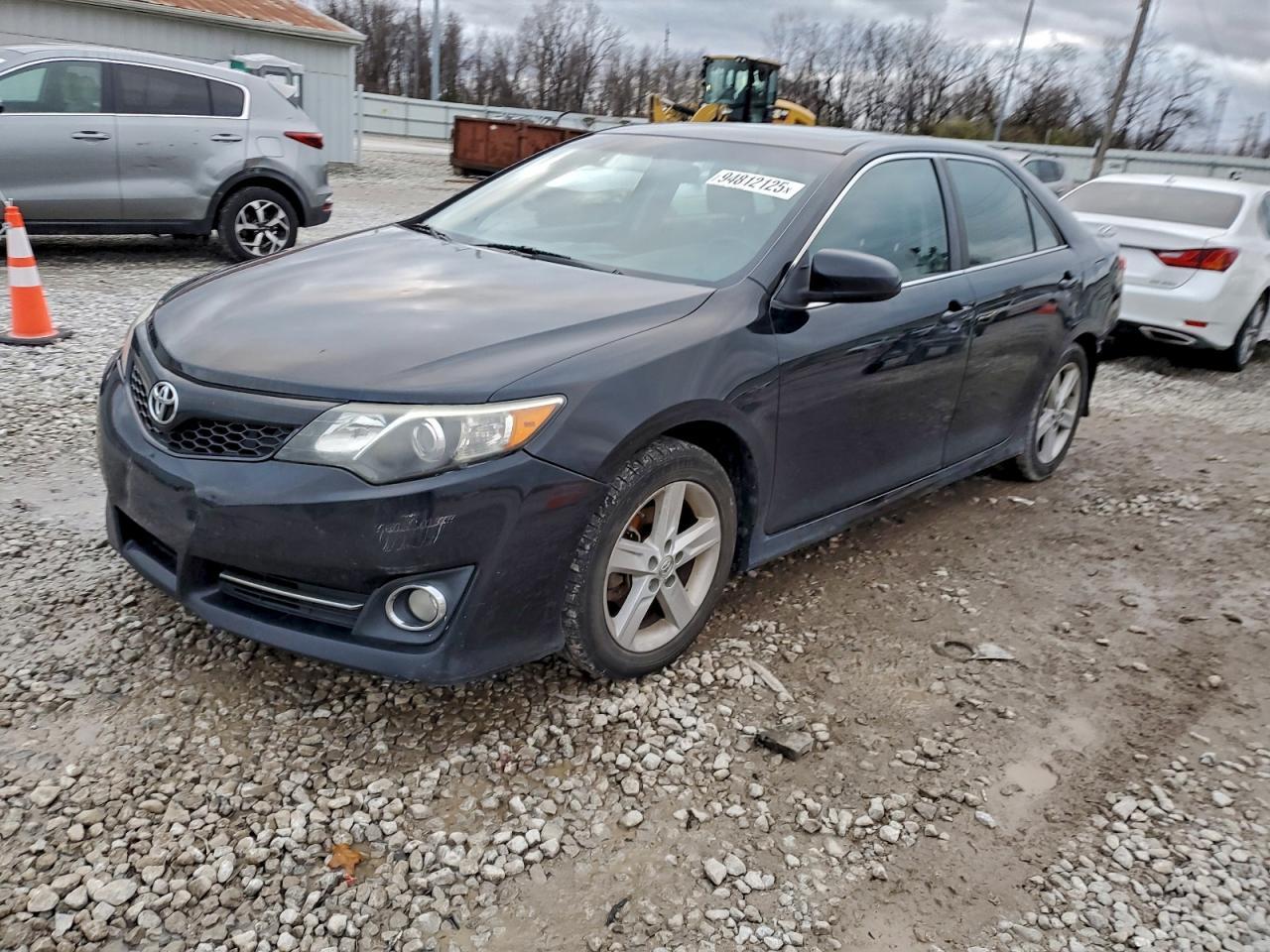 2014 TOYOTA CAMRY