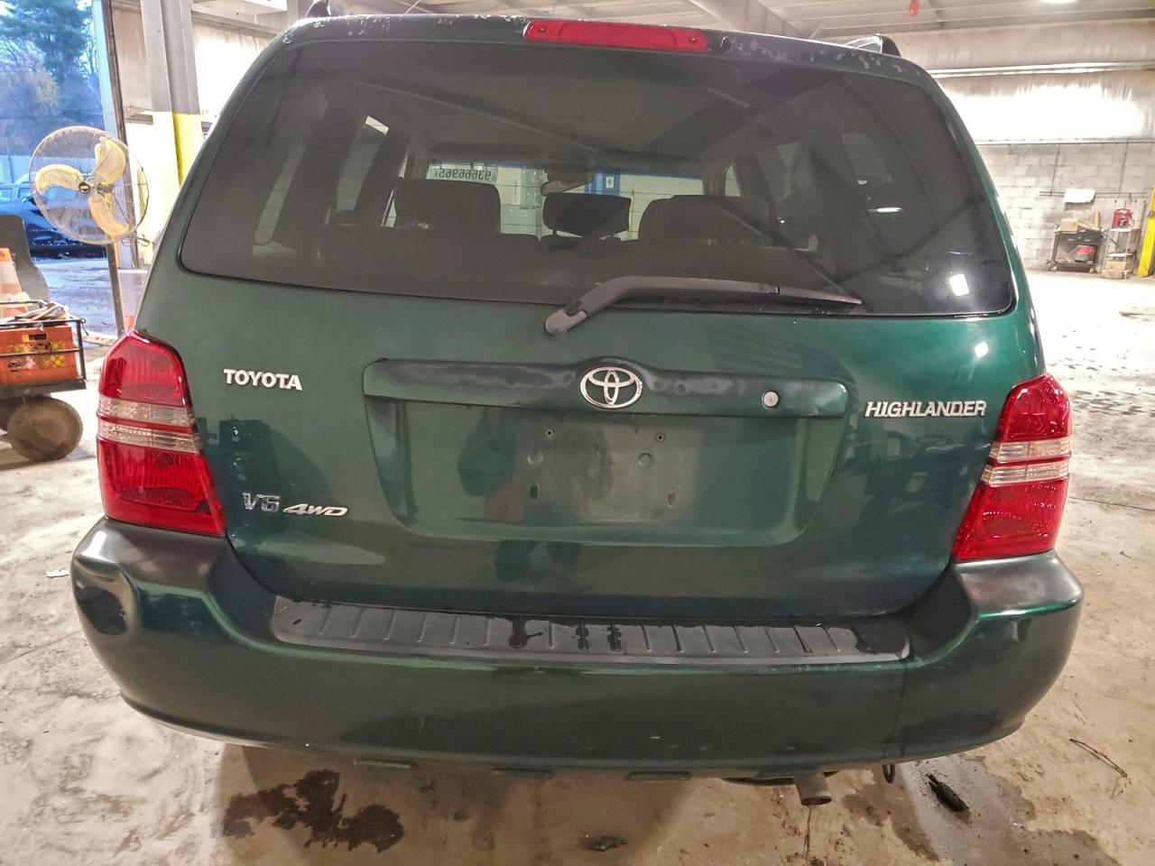 2003 TOYOTA HIGHLANDER