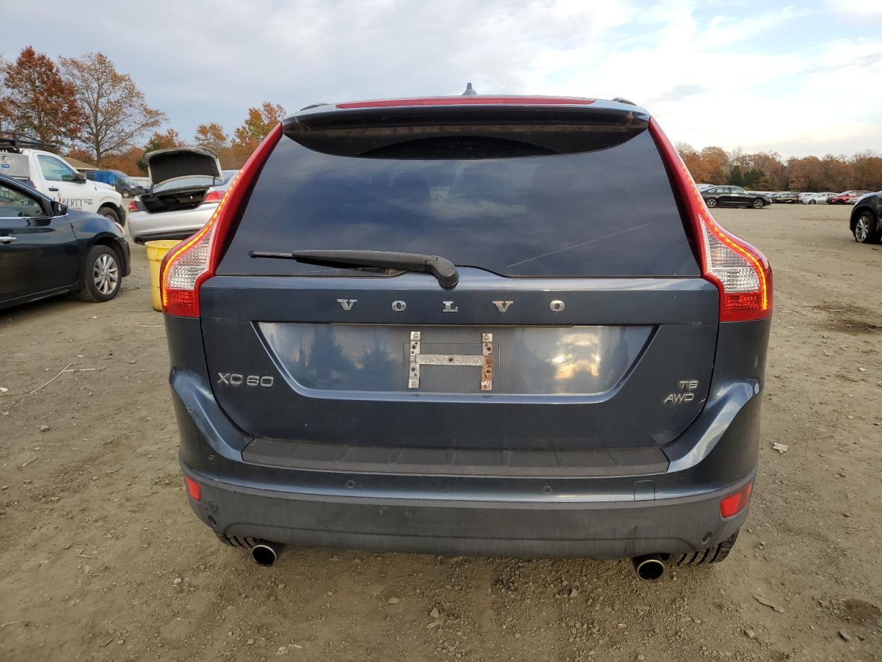 2010 VOLVO XC60