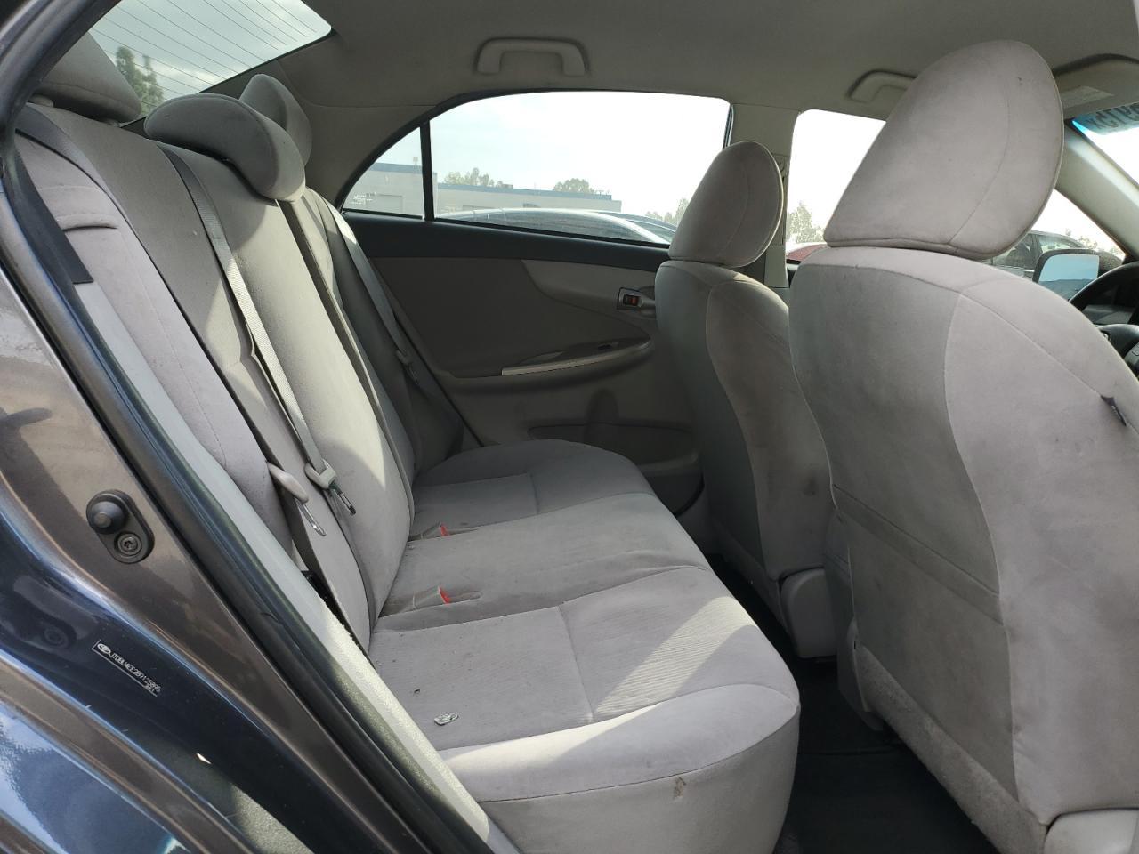 2011 TOYOTA COROLLA