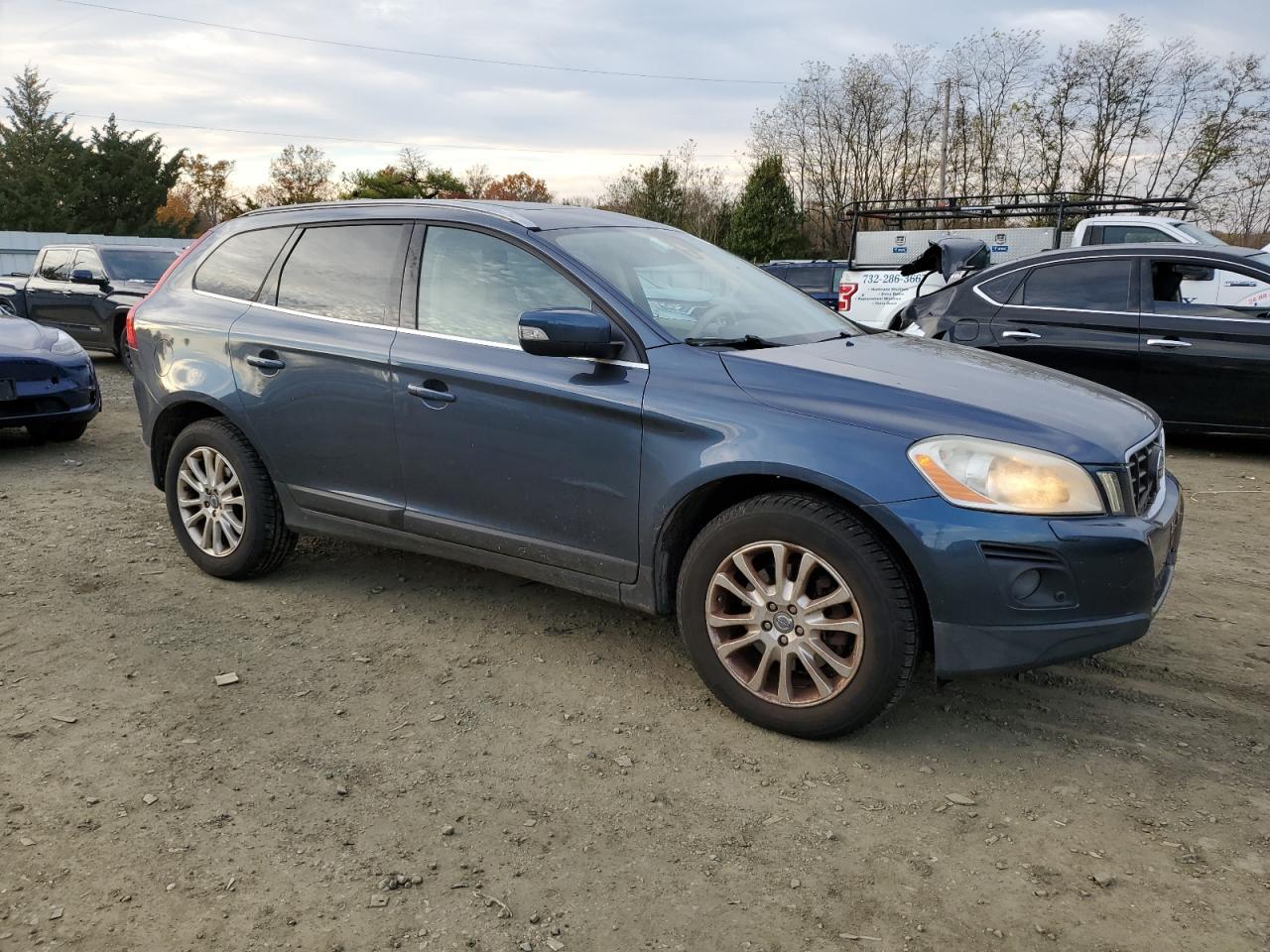 2010 VOLVO XC60
