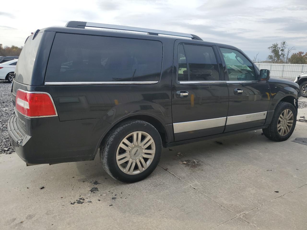 2014 LINCOLN Navigator