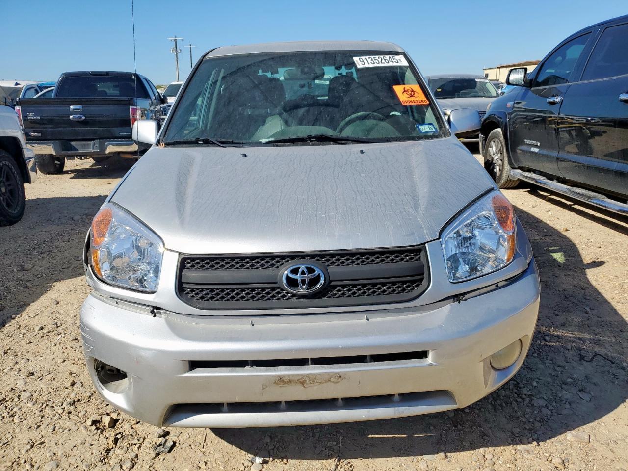 2004 TOYOTA RAV4